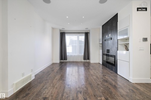 14026 101A Avenue, Edmonton, AB - Indoor Photo Showing Other Room