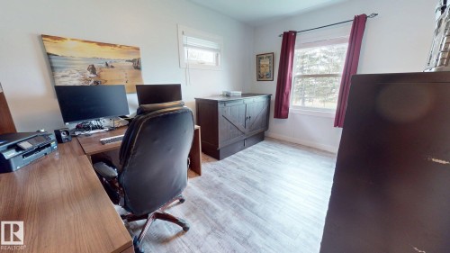 55268 Range Road 212, Rural Strathcona County, AB - Indoor Photo Showing Office