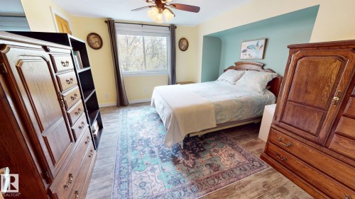 55268 Range Road 212, Rural Strathcona County, AB - Indoor Photo Showing Bedroom