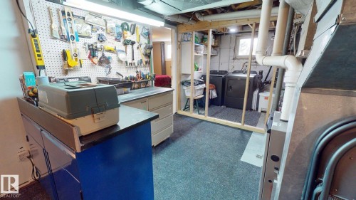 55268 Range Road 212, Rural Strathcona County, AB - Indoor