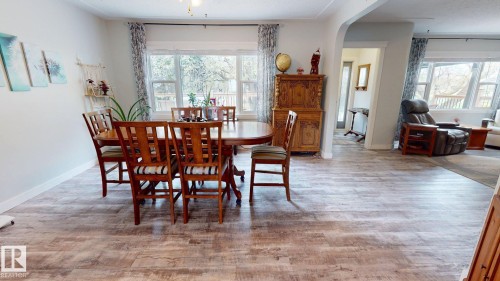 55268 Range Road 212, Rural Strathcona County, AB - Indoor Photo Showing Dining Room