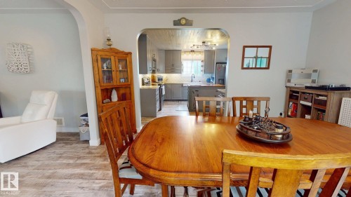55268 Range Road 212, Rural Strathcona County, AB - Indoor Photo Showing Dining Room