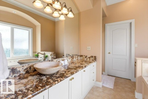 4 Placer Close, St. Albert, AB - Indoor Photo Showing Bathroom
