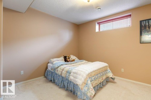 4 Placer Close, St. Albert, AB - Indoor Photo Showing Bedroom