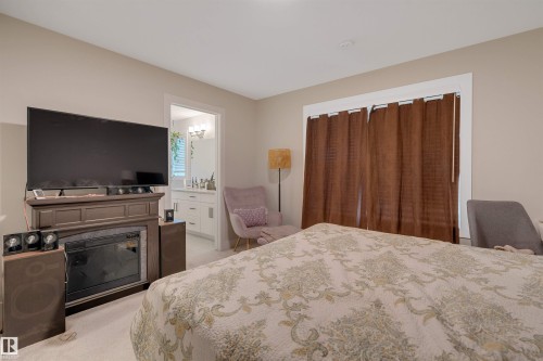 22916 95 Avenue, Edmonton, AB - Indoor Photo Showing Bedroom