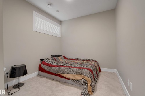 22916 95 Avenue, Edmonton, AB - Indoor Photo Showing Bedroom