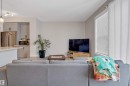 22916 95 Avenue, Edmonton, AB  - Indoor Photo Showing Living Room 