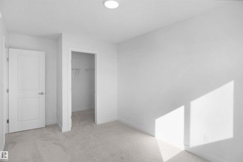 8891 Carson Way, Edmonton, AB - Indoor Photo Showing Other Room