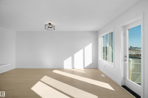 8891 Carson Way, Edmonton, AB - Indoor
