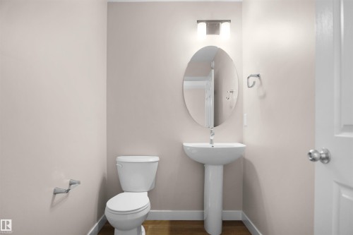 19453 22 Avenue, Edmonton, AB - Indoor Photo Showing Bathroom