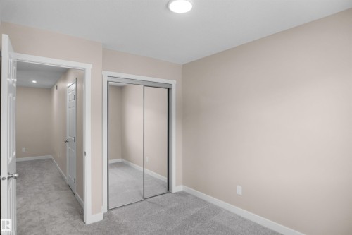 19453 22 Avenue, Edmonton, AB - Indoor Photo Showing Other Room
