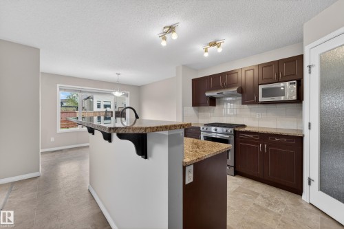 1731 55 Street, Edmonton, AB - Indoor Photo Showing Kitchen