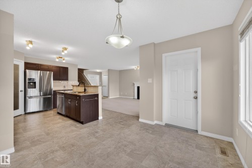 1731 55 Street, Edmonton, AB - Indoor Photo Showing Kitchen
