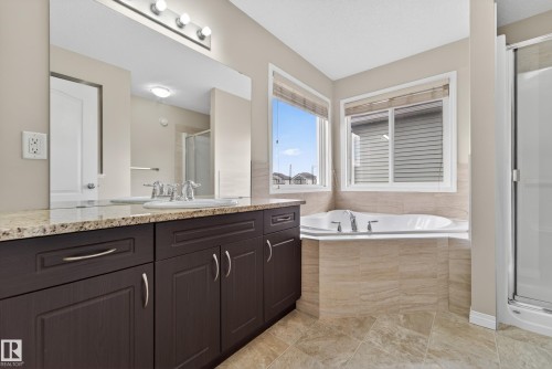 1731 55 Street, Edmonton, AB - Indoor Photo Showing Bathroom