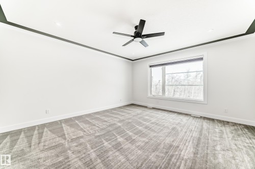 340 33 Ave, Edmonton, AB - Indoor Photo Showing Other Room