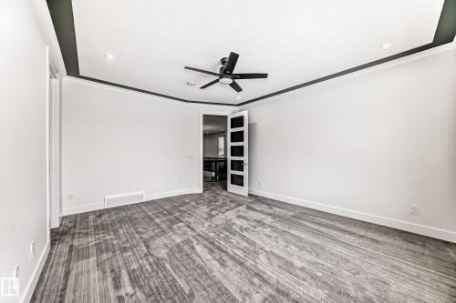340 33 Ave, Edmonton, AB - Indoor Photo Showing Other Room