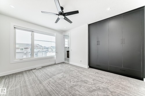 340 33 Ave, Edmonton, AB - Indoor Photo Showing Other Room