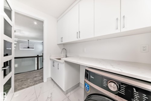 340 33 Ave, Edmonton, AB - Indoor Photo Showing Laundry Room