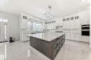 340 33 Ave, Edmonton, AB  - Indoor Photo Showing Kitchen With Upgraded Kitchen 