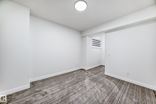 340 33 Ave, Edmonton, AB - Indoor Photo Showing Other Room