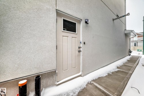 340 33 Ave, Edmonton, AB - Outdoor With Exterior
