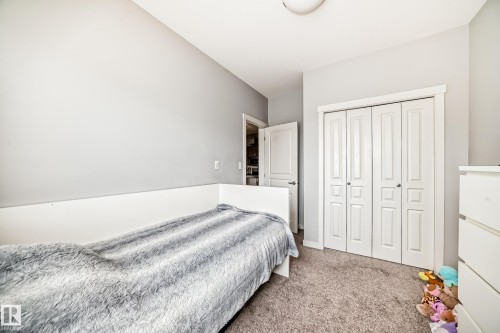 208 812 Welsh Drive, Edmonton, AB - Indoor Photo Showing Bedroom