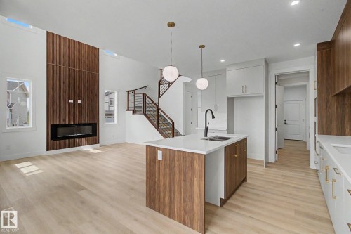 3287 Chernowski Way, Edmonton, AB - Indoor Photo Showing Kitchen With Double Sink