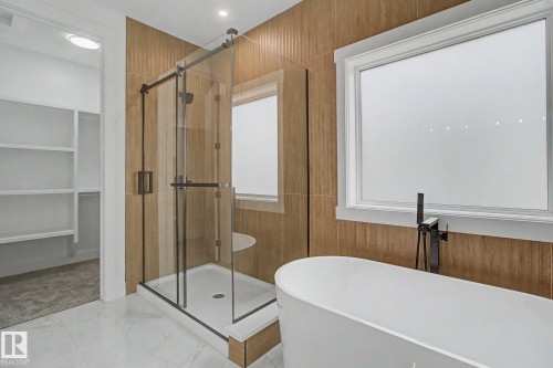 3287 Chernowski Way, Edmonton, AB - Indoor Photo Showing Bathroom