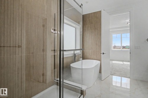 3287 Chernowski Way, Edmonton, AB - Indoor Photo Showing Bathroom