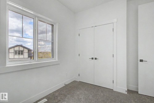 3287 Chernowski Way, Edmonton, AB - Indoor Photo Showing Other Room