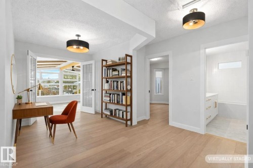 10629 79 Street, Edmonton, AB - Indoor