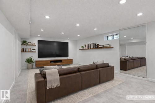 10629 79 Street, Edmonton, AB - Indoor