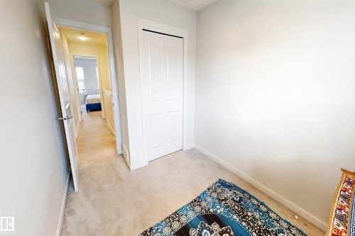 2093 Maple Road, Edmonton, AB - Indoor Photo Showing Other Room