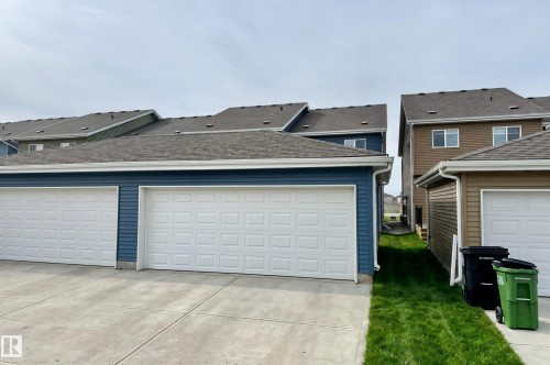 2093 Maple Road, Edmonton, AB - Outdoor