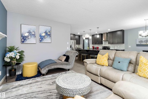 4294 126A Avenue, Edmonton, AB - Indoor Photo Showing Living Room