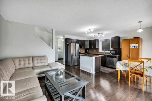 2813 18A Avenue, Edmonton, AB 