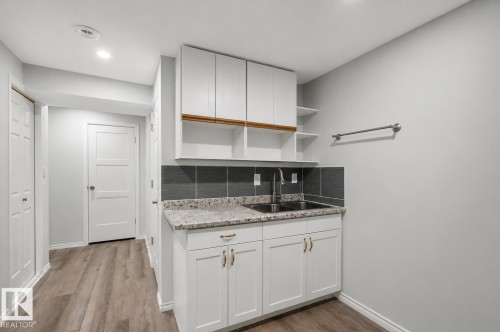 2813 18A Avenue, Edmonton, AB 