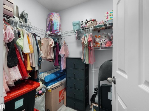 25 501 Youville Drive E, Edmonton, AB - Indoor With Storage