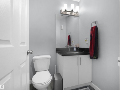 25 501 Youville Drive E, Edmonton, AB - Indoor Photo Showing Bathroom