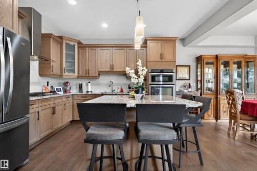 1 1030 Connelly Way, Edmonton, AB - Indoor Photo Showing Kitchen With Stainless Steel Kitchen With Upgraded Kitchen