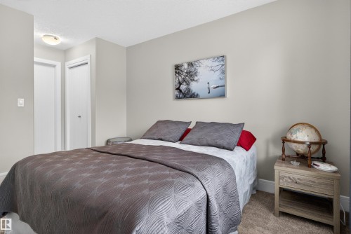 1 1030 Connelly Way, Edmonton, AB - Indoor Photo Showing Bedroom