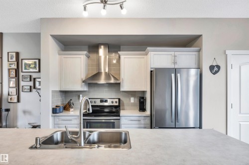 2565 Coughlan Road, Edmonton, AB - Indoor Photo Showing Kitchen With Double Sink With Upgraded Kitchen