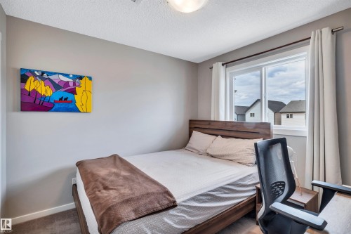 2565 Coughlan Road, Edmonton, AB - Indoor Photo Showing Bedroom