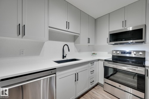 13 Clearwater, Devon, AB - Indoor Photo Showing Kitchen