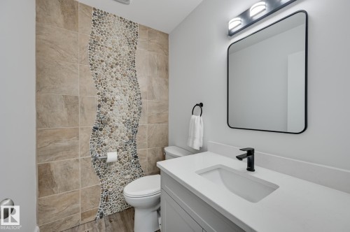 13 Clearwater, Devon, AB - Indoor Photo Showing Bathroom