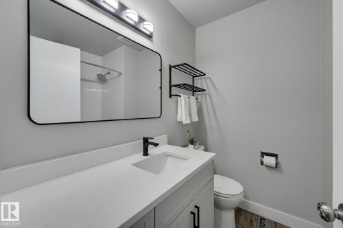 13 Clearwater, Devon, AB - Indoor Photo Showing Bathroom