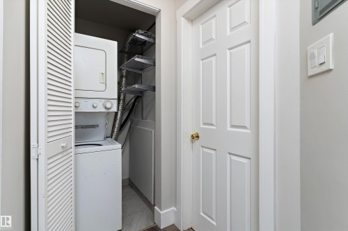 7 11008 124 Street, Edmonton, AB - Indoor Photo Showing Laundry Room