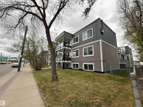 7 11008 124 Street, Edmonton, AB - Outdoor
