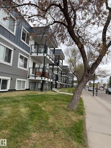 7 11008 124 Street, Edmonton, AB - Outdoor