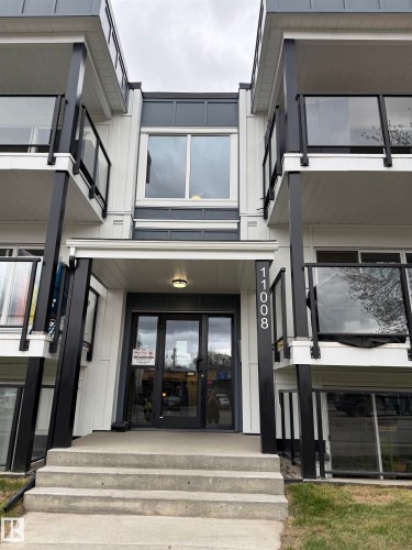 7 11008 124 Street, Edmonton, AB - Outdoor